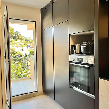 70 M2 3 Pieces Proche Menton Et Monaco *